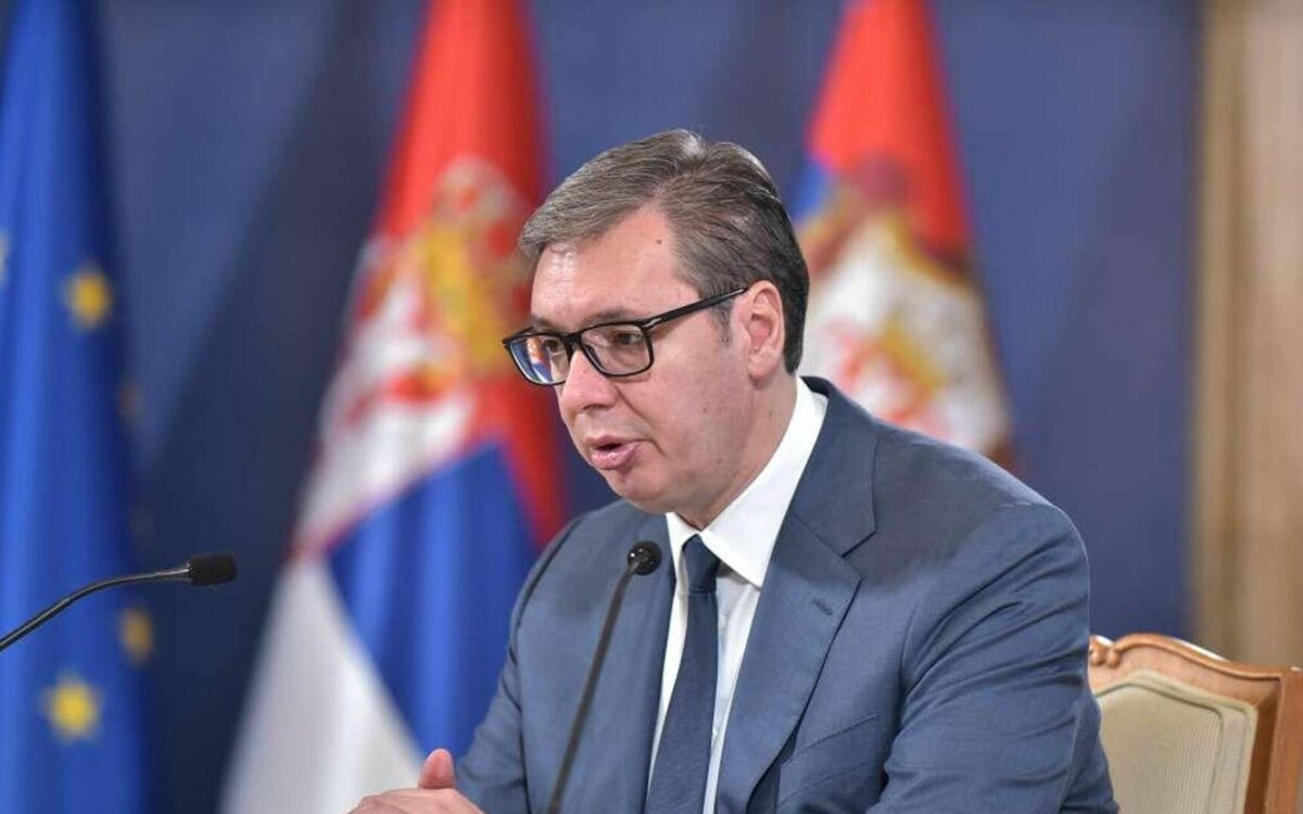 Заједница српских клубова у Бечу пружа безрезервну подршку председнику Србије Александру Вучићу